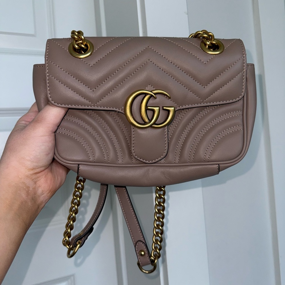GUCCI Small GG Marmont in Dusty Pink Camera Bag - Model# 443497-DTDIT-5729 - Picture 10 of 12